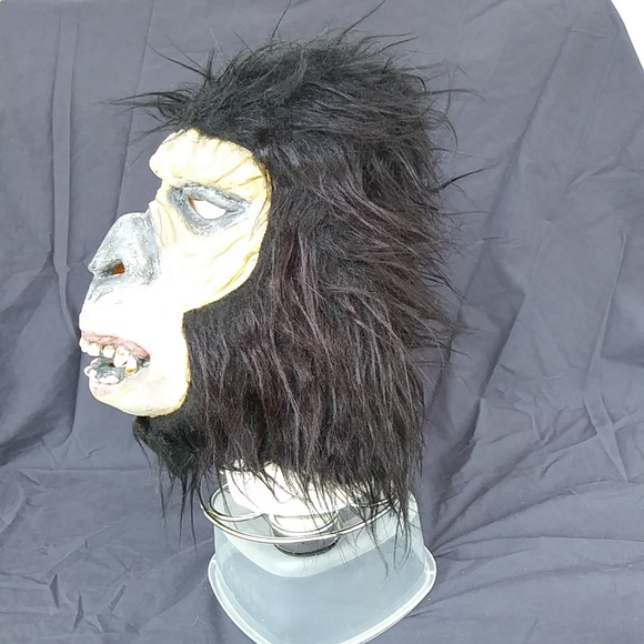 HALLOWEEN COSTUME MASQUERADE APE MASK - Picture 2 of 3
